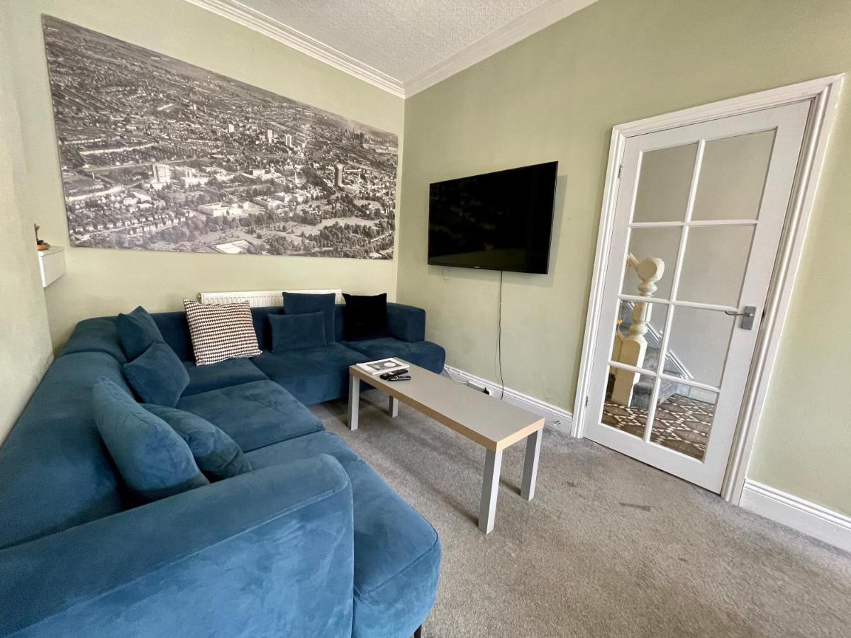 Edwardian City Centre House For Big Groups, Offroad Parking & Hot Tub! Cardiff Exterior photo